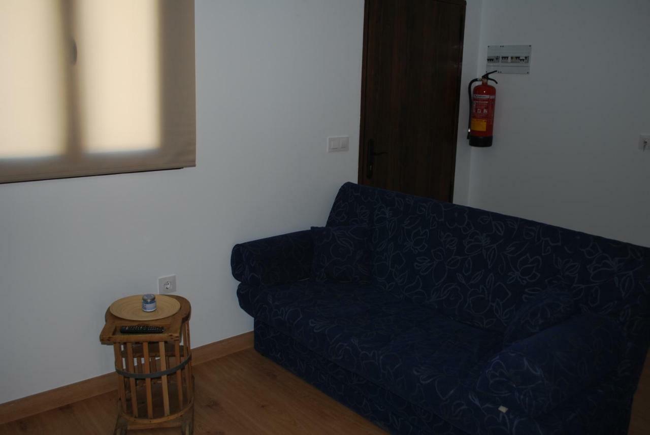 Apartamentos Rurales El Trillo 말파르티다데플라센시아 외부 사진